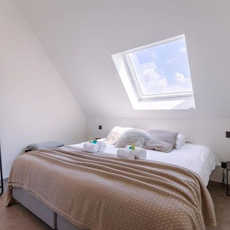 Tosca - Charming double room at ranch De Blauwe Zaal Brugge Buitenkant foto