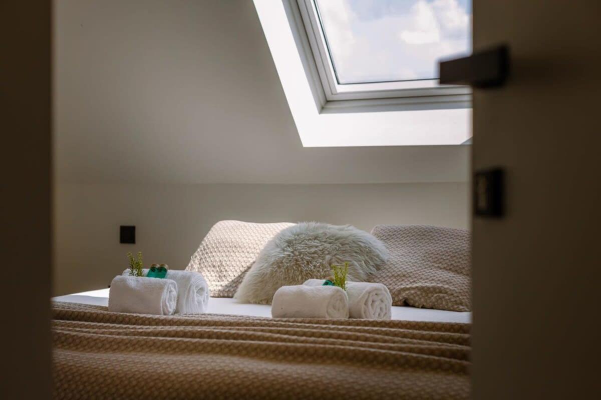 Tosca - Charming double room at ranch De Blauwe Zaal Brugge Buitenkant foto
